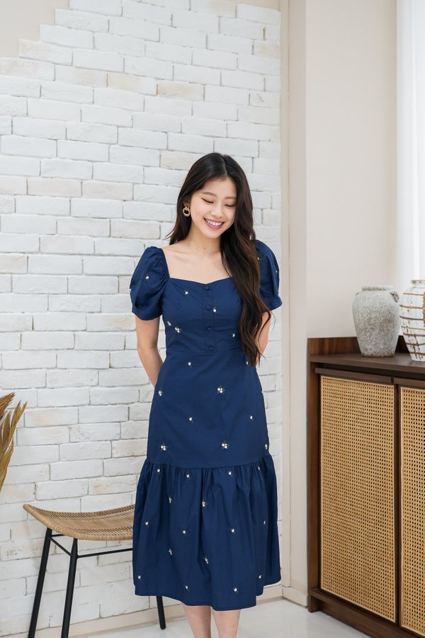 Beatrice Embroidery Sleeve Dress In Navy