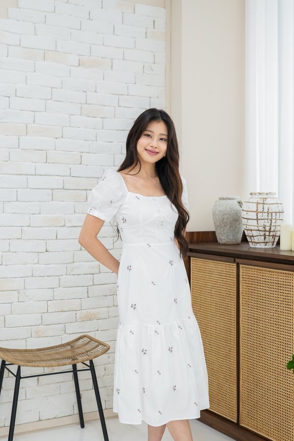 Beatrice Embroidery Sleeve Dress In White