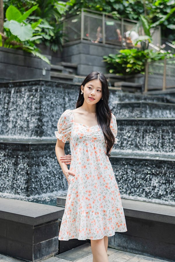 Valerie Floral Sweetheart Dress In Pink