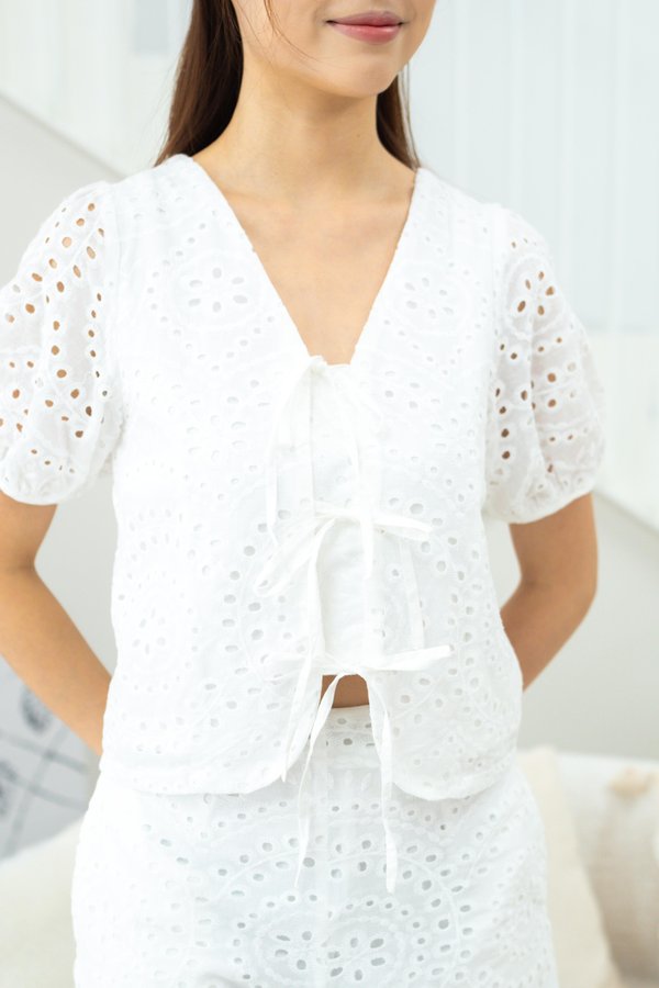 Clarice Eyelet Ribbon 2 Way Top In White