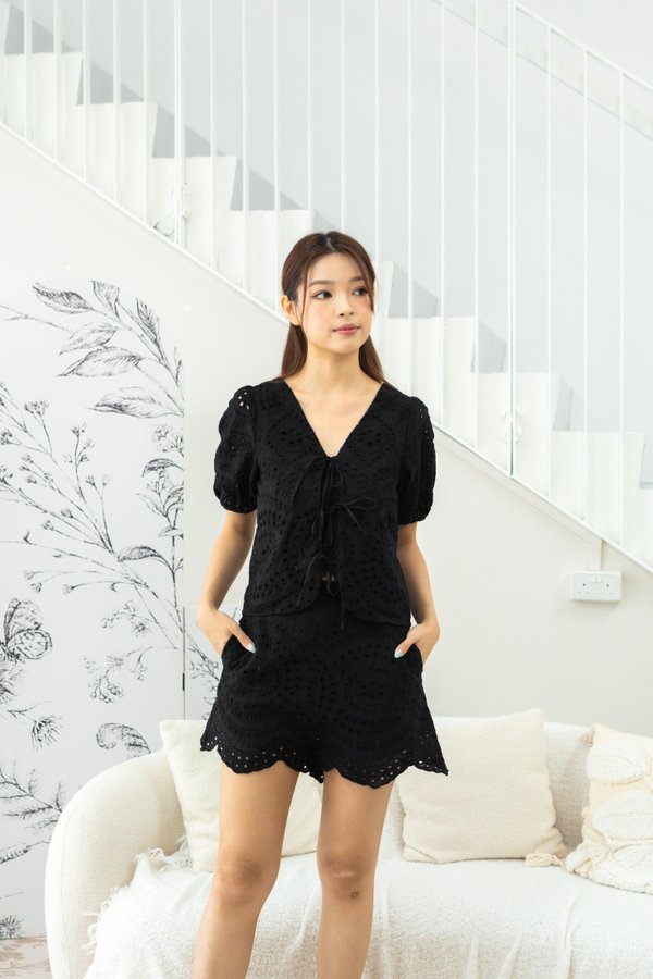 Clarice Eyelet Ribbon 2 Way Top In Black