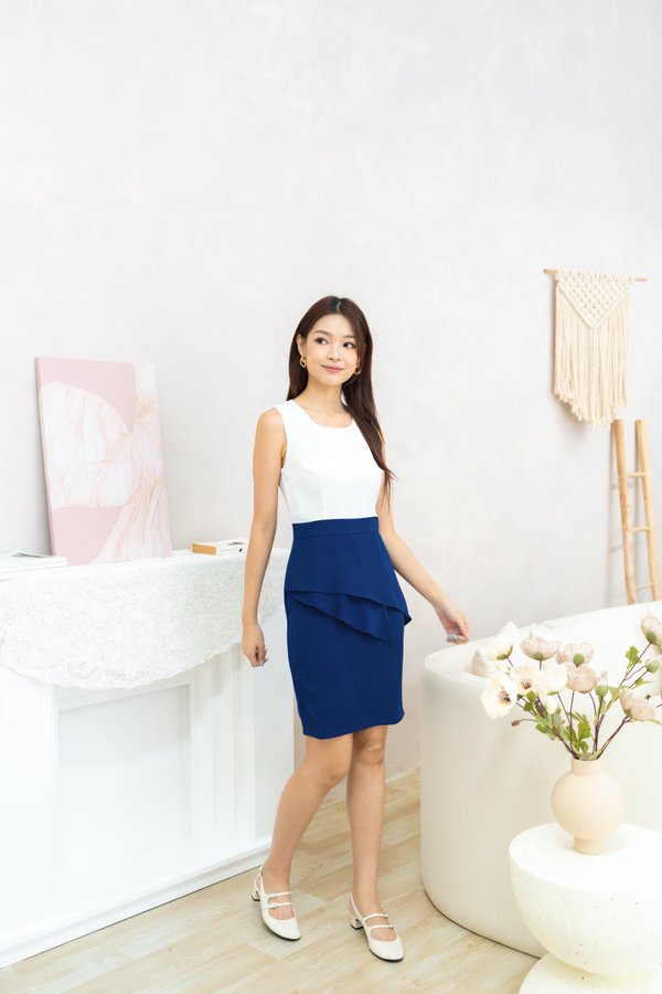 Kace Peplum Dress In White/Navy