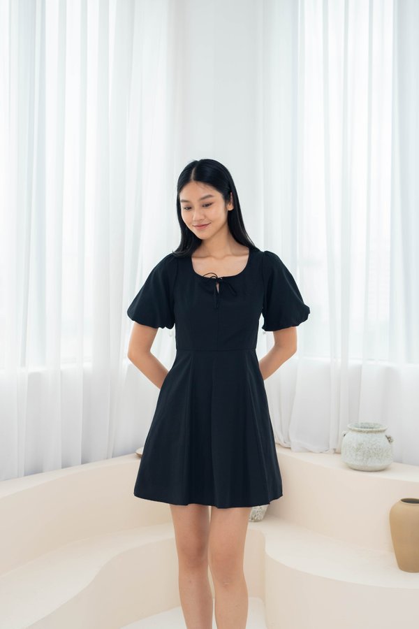 Giana Sleeve Dress In Black 