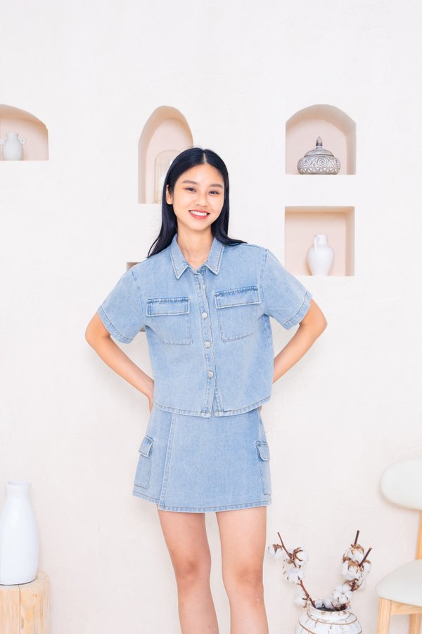 Wendy Denim Cargo Top In Light Wash