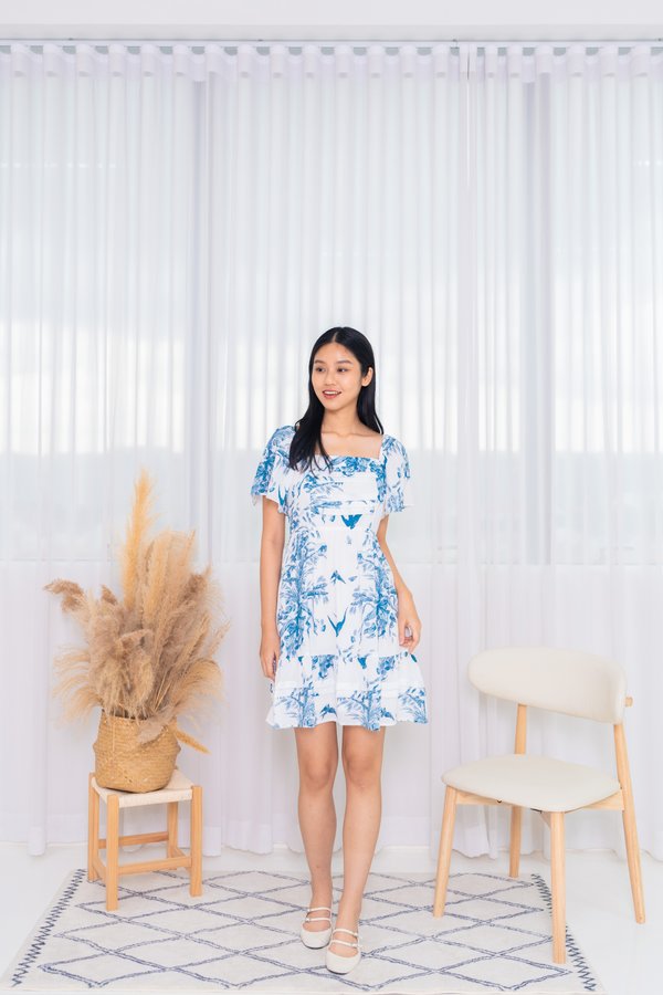 Marilyn Flutter Sleeve Dress In Blue Porcelain