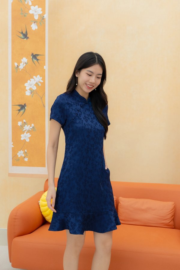 Coraline Oriental Cheong Sam Dress In Navy