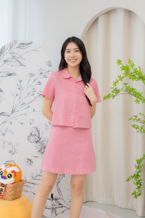 Leraine Eyelet Collar Top In Pink