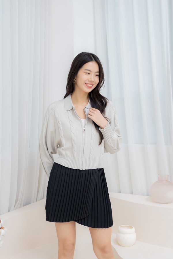 Deborah Cable Knit Cardigan In Grey