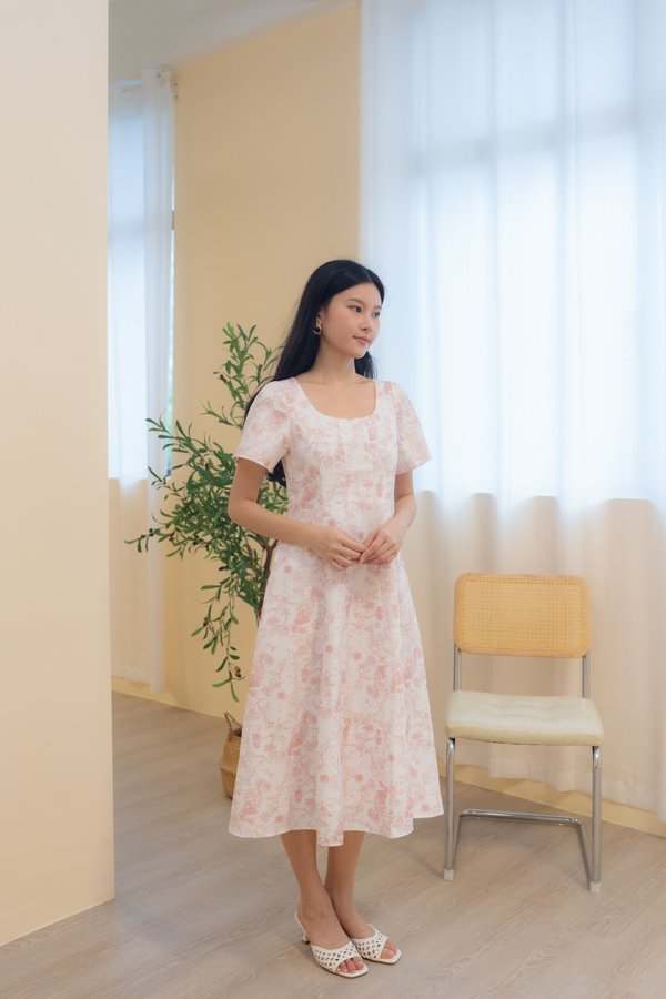 Dorelle Porcelain Sleeve Dress In Pink