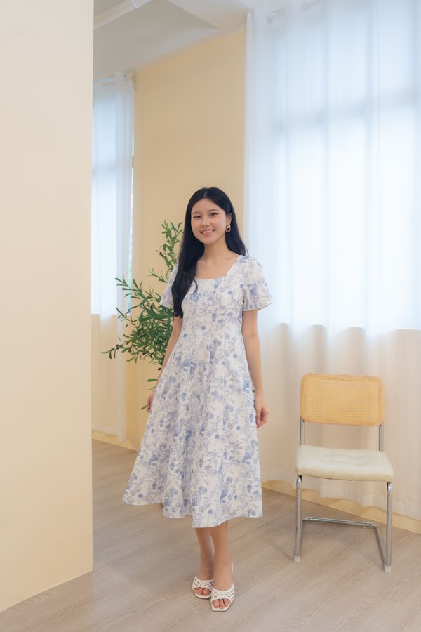 Dorelle Porcelain Sleeve Dress In Blue