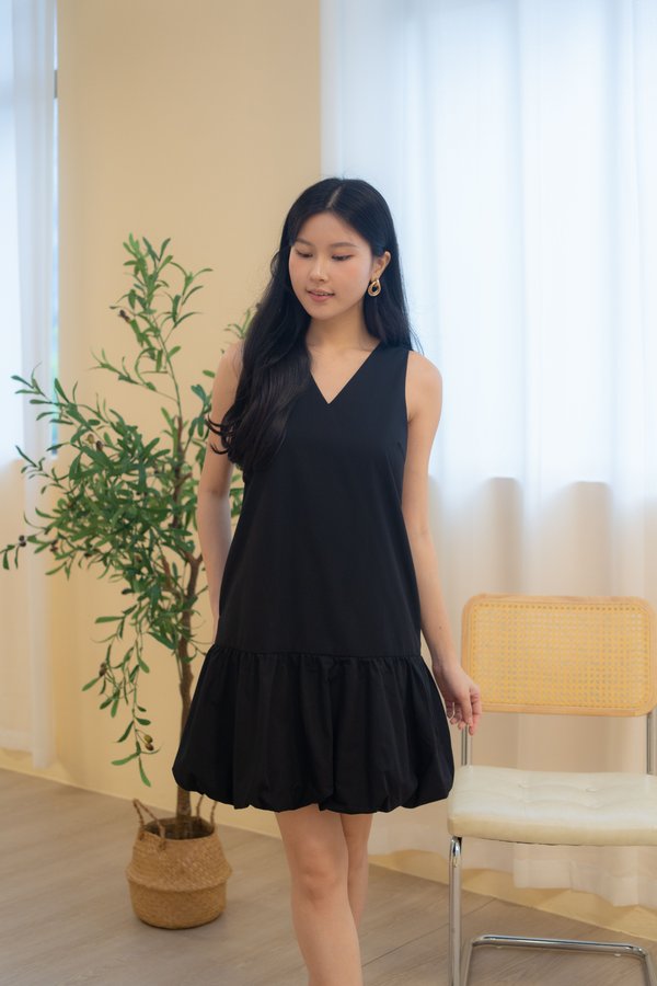 Evanna Balloon Babydoll Dress In Black