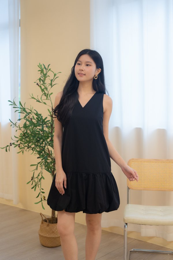 Evanna Balloon Babydoll Dress In Black