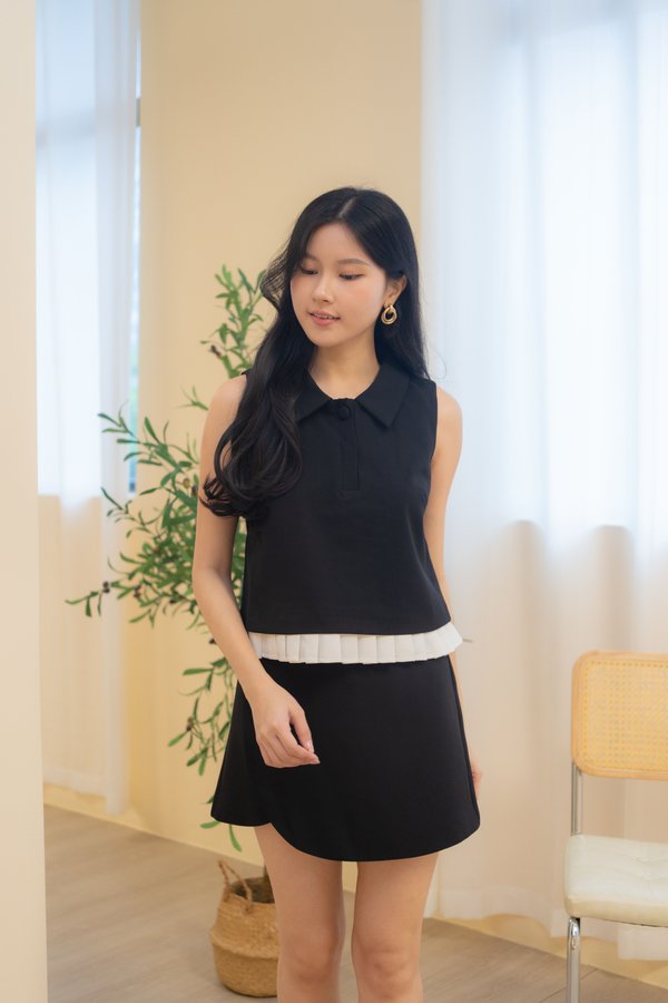 Maison Pleated Collar Top In Black