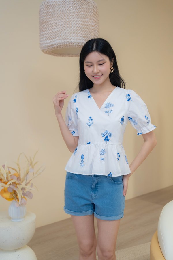 Aveline Embroidery Top In White