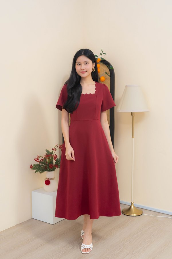 Dahlia Scallop Neckline Dress In Wine Red
