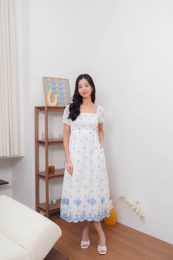 Rose Embroidery Porcelain Dress In Light Blue