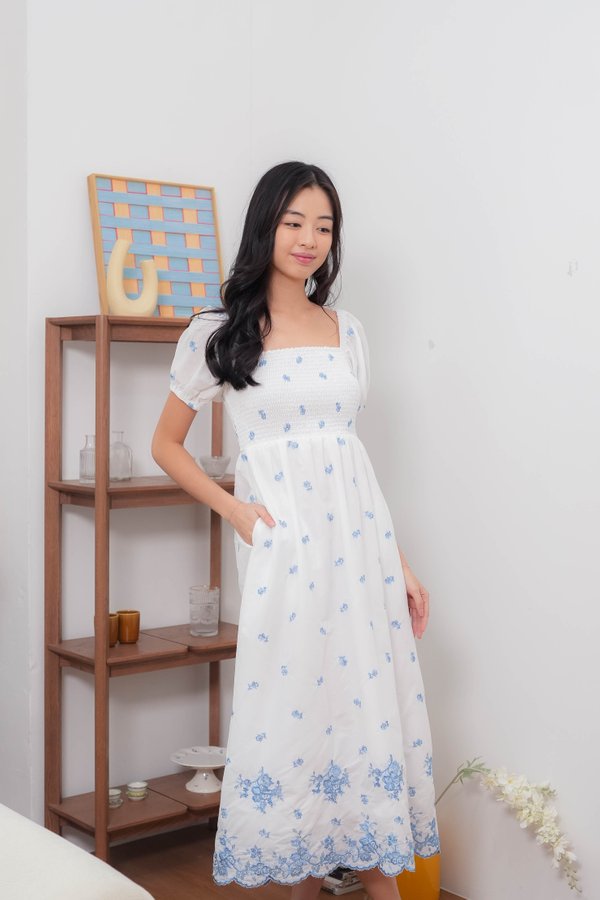 Rose Embroidery Porcelain Dress In Light Blue