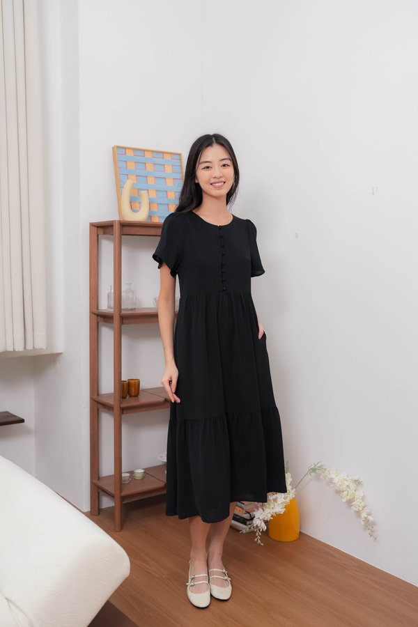 Jovana Buttons Tier Dress In Black
