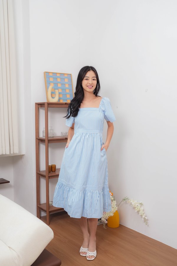 Liana Stripe Flutter Sleeves Dress In Blue