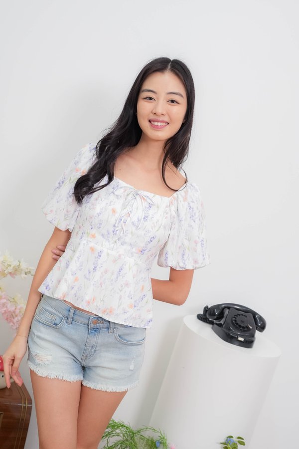 Colette Sleeve Lace Up Top In White Floral