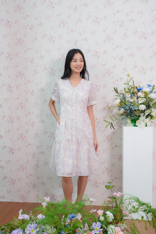 Beatrice Eyelet Buttons Dress In Lavender