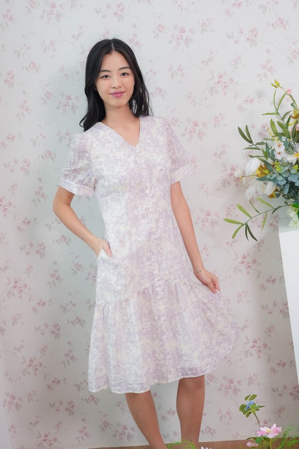 Beatrice Eyelet Buttons Dress In Lavender