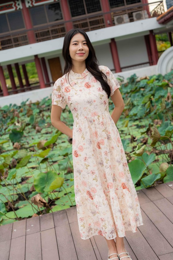 Amber Lace Sleeve Cheongsam In Pink Floral