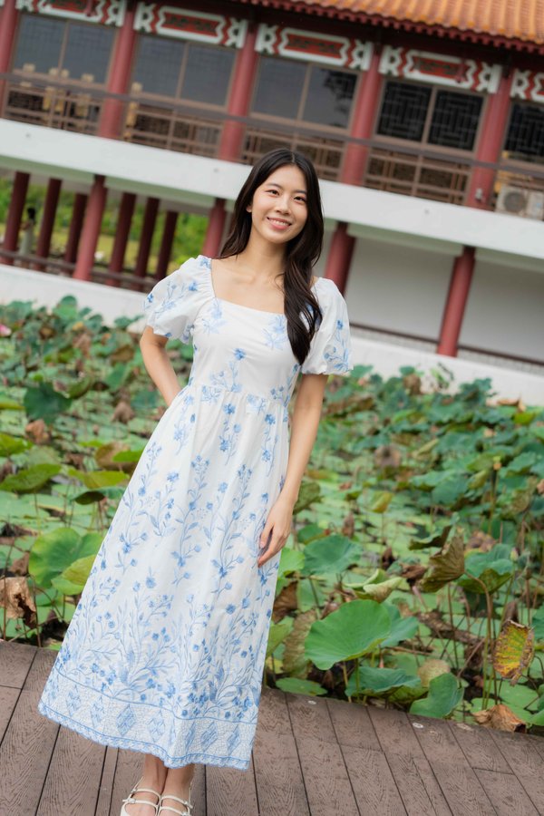 Faye Embroidery Scallop Hem Dress In Blue