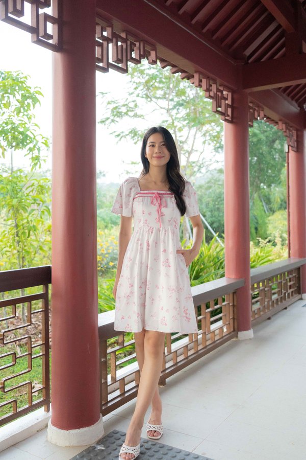 Evangeline Ribbon Flutter Sleeves Dress In Pink