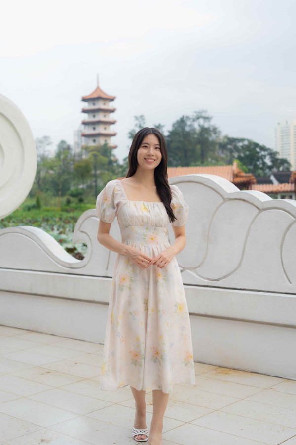 Maya Ruched Sleeves Dress In Yellow Floral