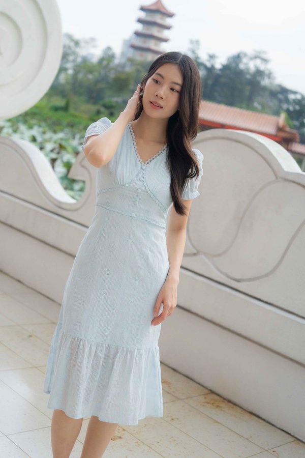 Elise Sleeves V Neck Dress In Blue