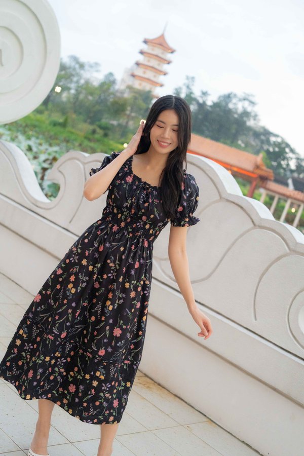 Juliana Frill Sleeves Waist Dress In Black Floral
