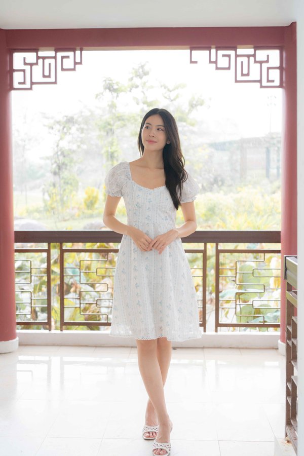 Rosette Floral Prints Dress In Blue