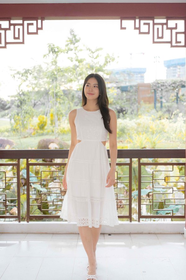 Brielle Tier Side Cut Dress In White