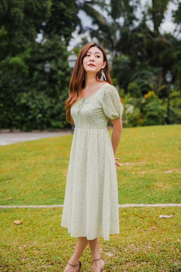Veronica Floral Midi Dress In Sage Green
