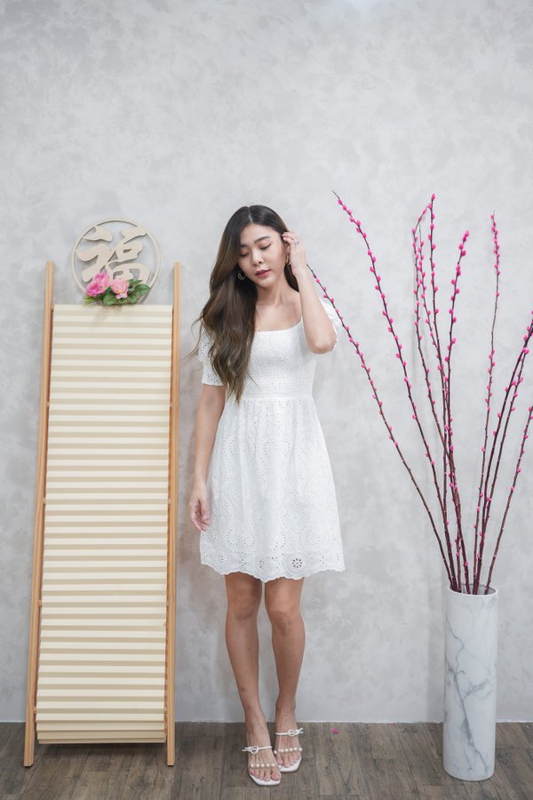 Sora Smocked Knee Length Dress In White